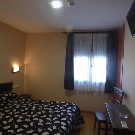 Hostal La Perdiz Sonseca Buitenkant foto