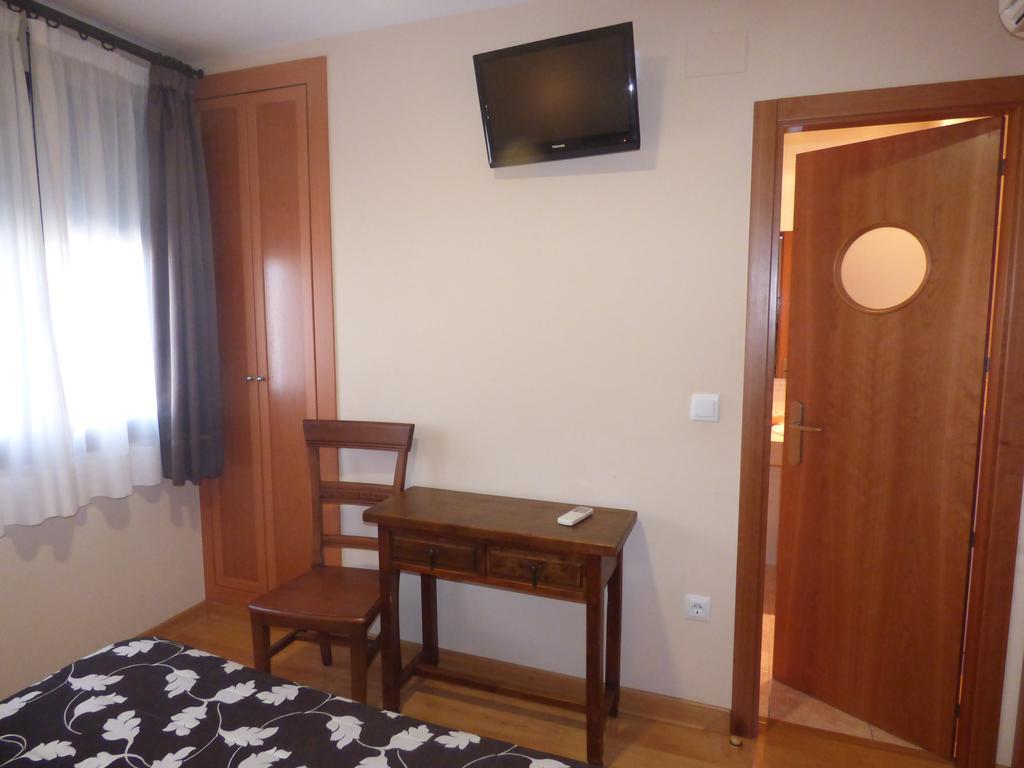 Hostal La Perdiz Sonseca Buitenkant foto