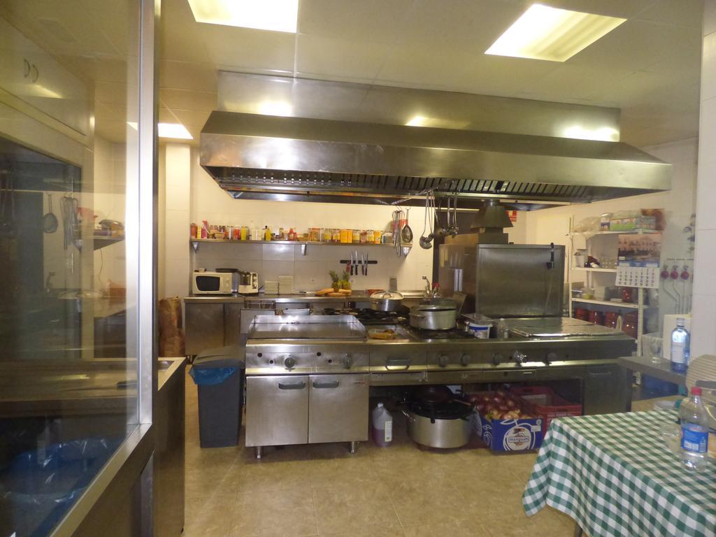 Hostal La Perdiz Sonseca Buitenkant foto